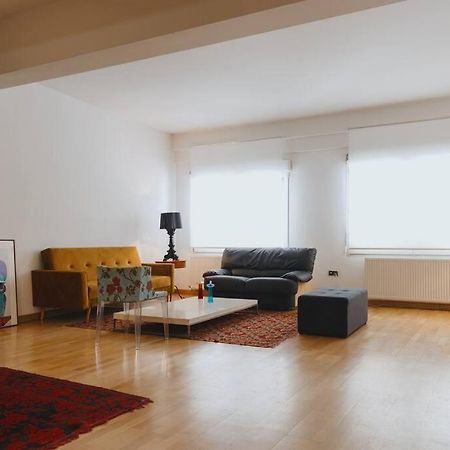 Cosy & Spacious Central Apartment Komotini Buitenkant foto