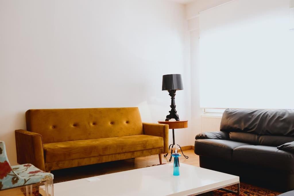 Cosy & Spacious Central Apartment Komotini Buitenkant foto